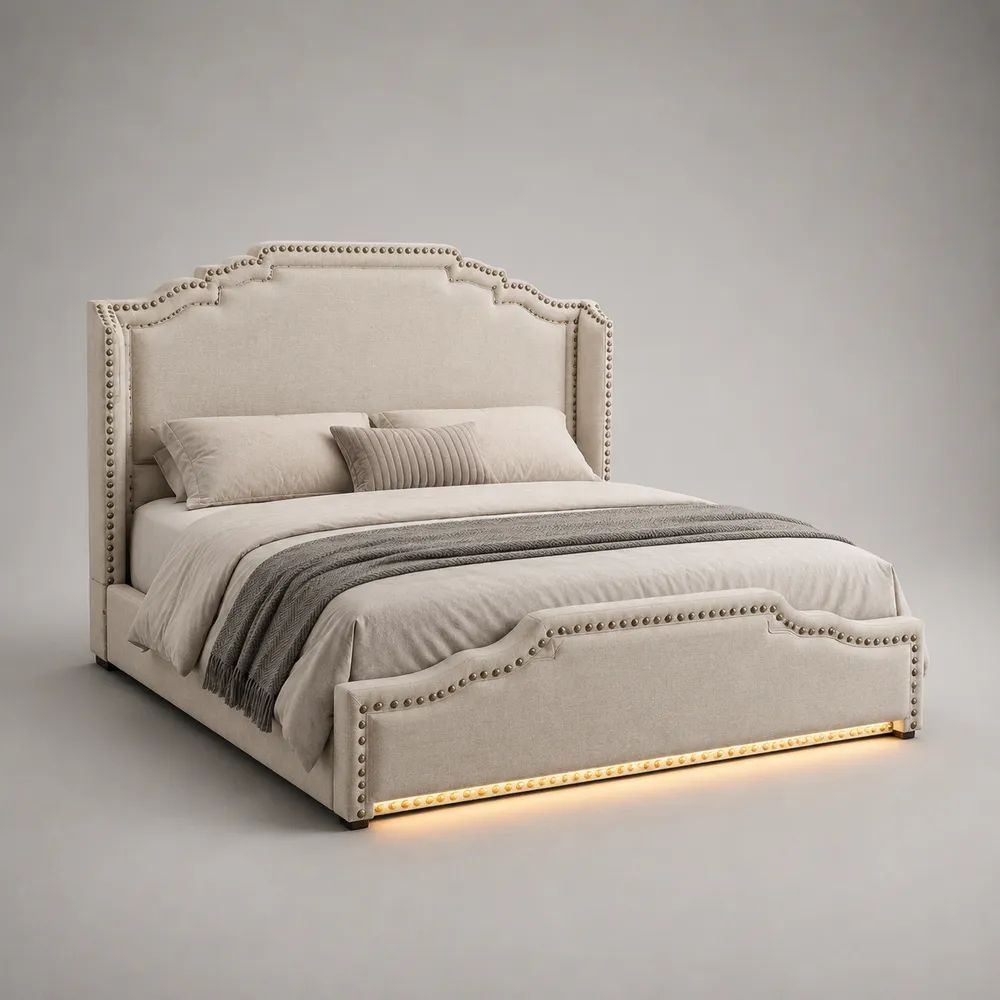 Letto matrimoniale imbottito beige 160 × 200 cm con testiera alta, pediera, borchie e illuminazione LED